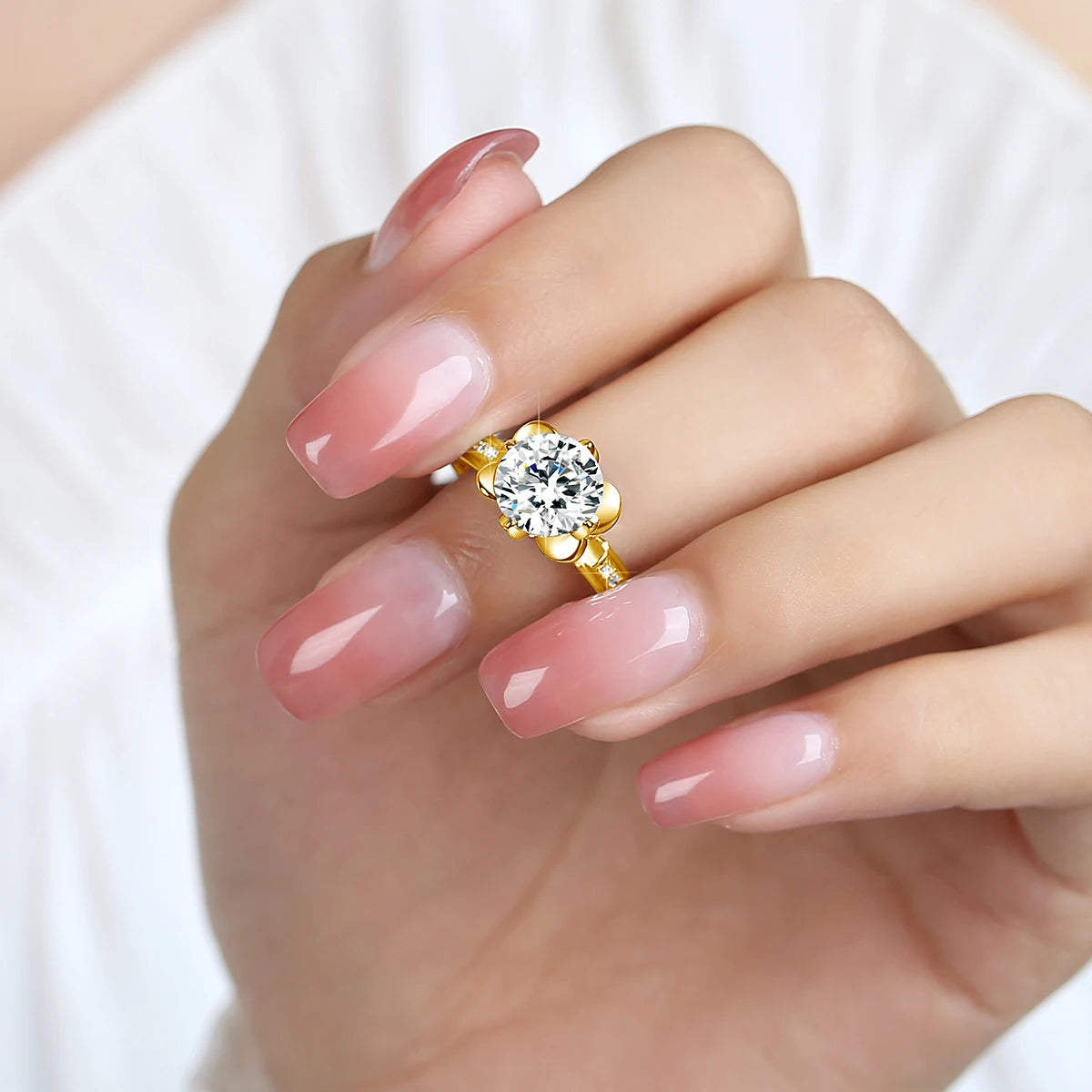 2 Carat Moissanite Engagement Ring - 925 Sterling Silver VVS1 Lab Diamond Ring