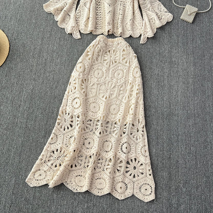 Loose Knit Top & High-Waist Fishtail Skirt