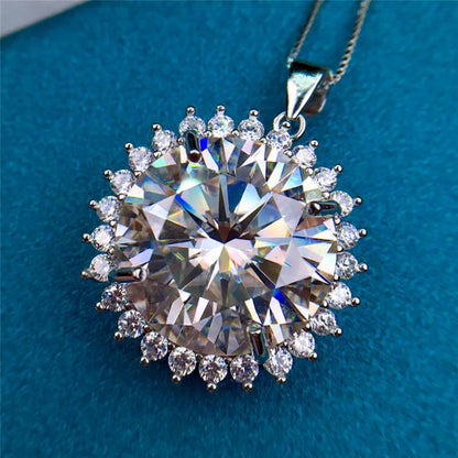 1.3 Carat Moissanite Snowflake Pendant Necklace - 925 Sterling Silver