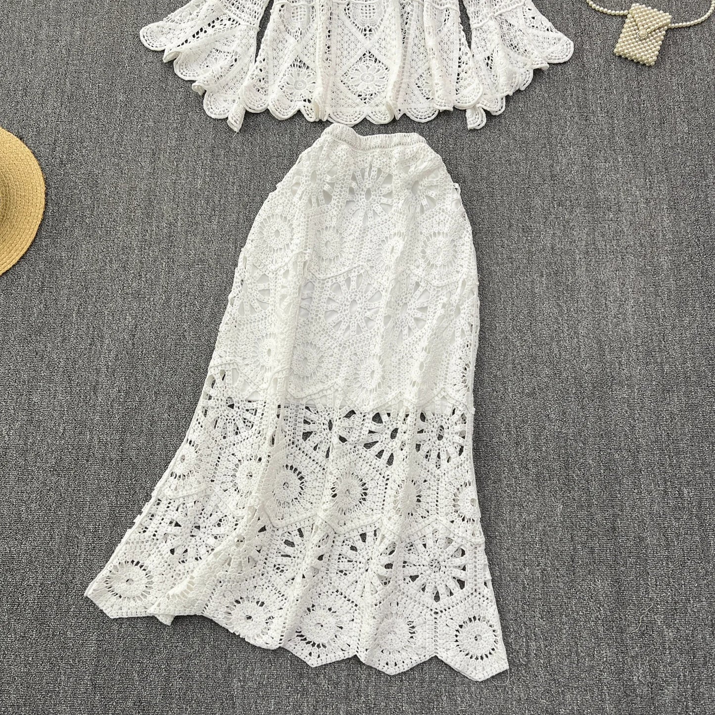 Loose Knit Top & High-Waist Fishtail Skirt