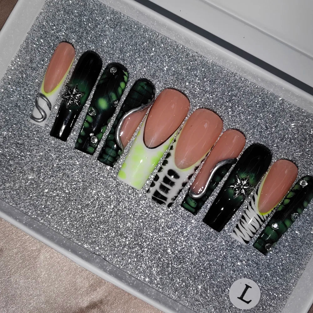 French White Butterfly Press-On Nails - Medium Length ABS Acrylic Artificial Nails