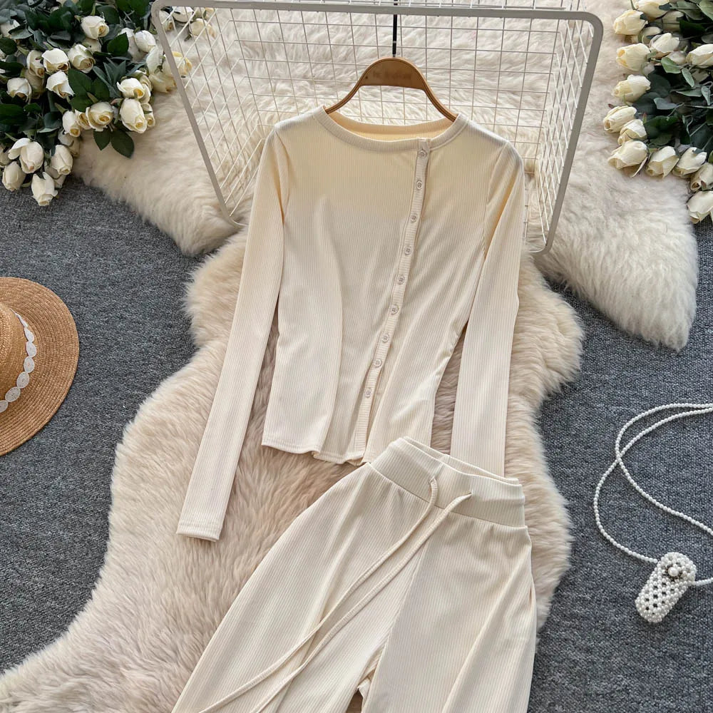 O-Neck Top & High-Waisted Pants Outfit