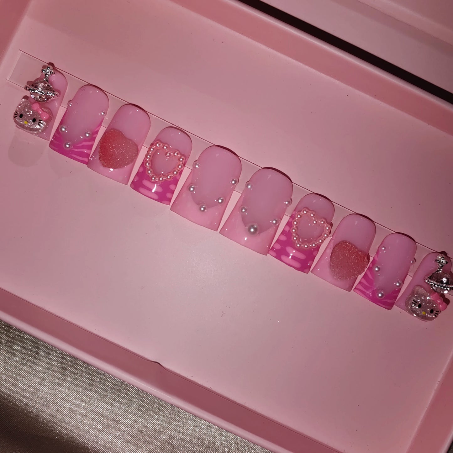 French White Butterfly Press-On Nails - Medium Length ABS Acrylic Artificial Nails