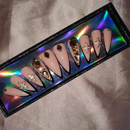 French White Butterfly Press-On Nails - Medium Length ABS Acrylic Artificial Nails