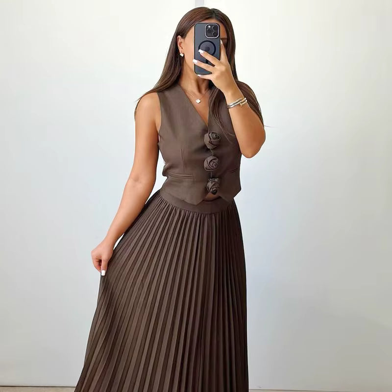 V-Neck Sleeveless Flower Vest & Pleated Long Skirt