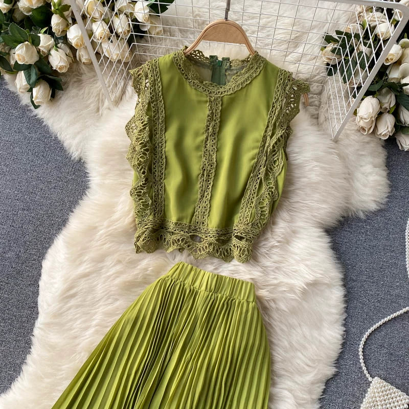 Two Piece Lace Set - Casual Top & High Waist Pleated Skirt